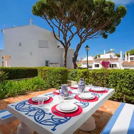 Villa Sleeps 6 Air Con Wifi T635823